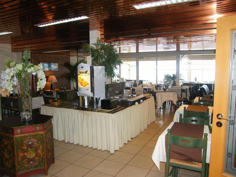 Hotel Le Christina La Baule-Escoublac Zewnętrze zdjęcie