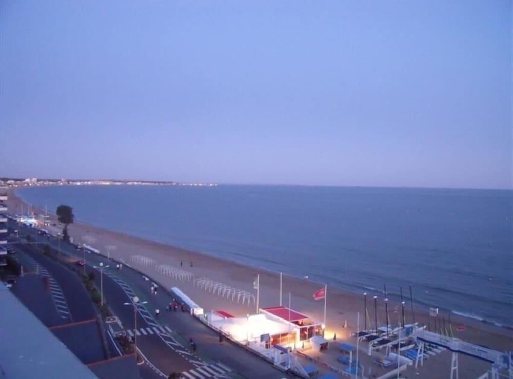 Hotel Le Christina La Baule-Escoublac Zewnętrze zdjęcie